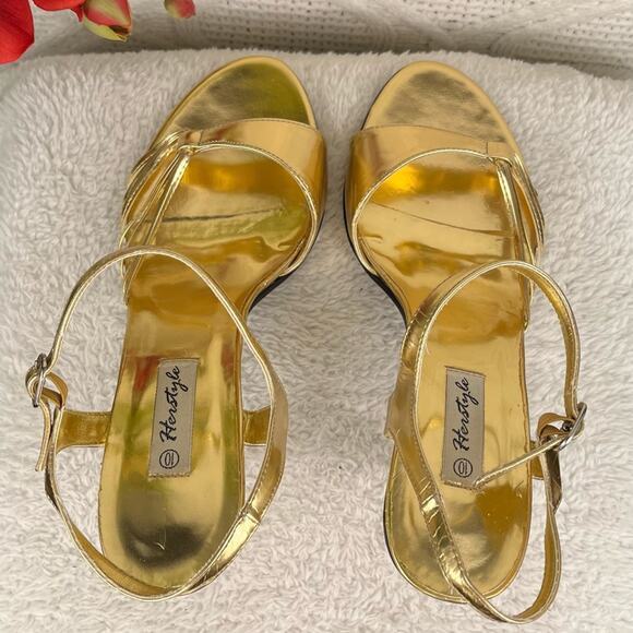 HERSTYLE Gold Metallic Stappy Faux Leather Caressa High Heel Y2K Sandals Sz 10 - Picture 8 of 14